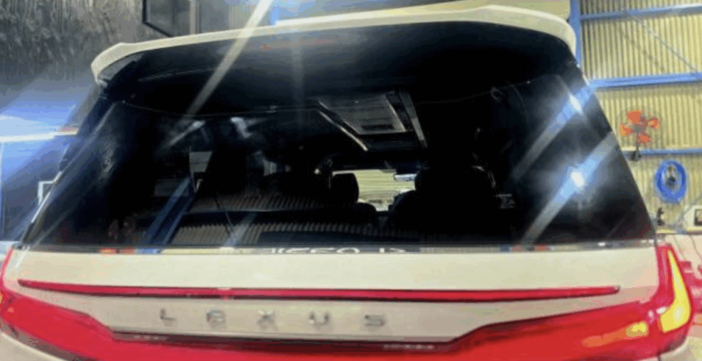 レクサスLM フルメタルカーフィルム 施工事例 豊中市 GLASSIC