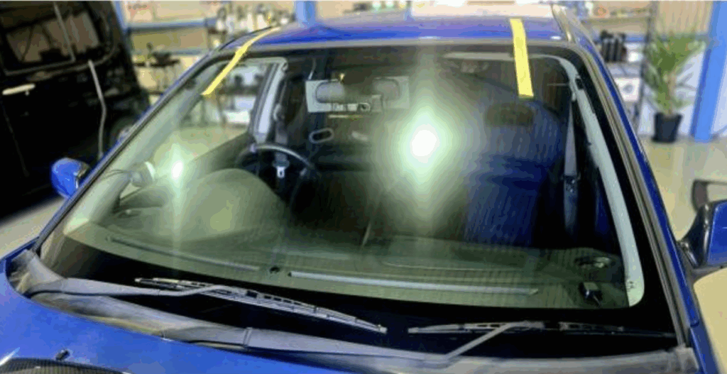 大阪 車ガラス交換 専門店 GLASSIC