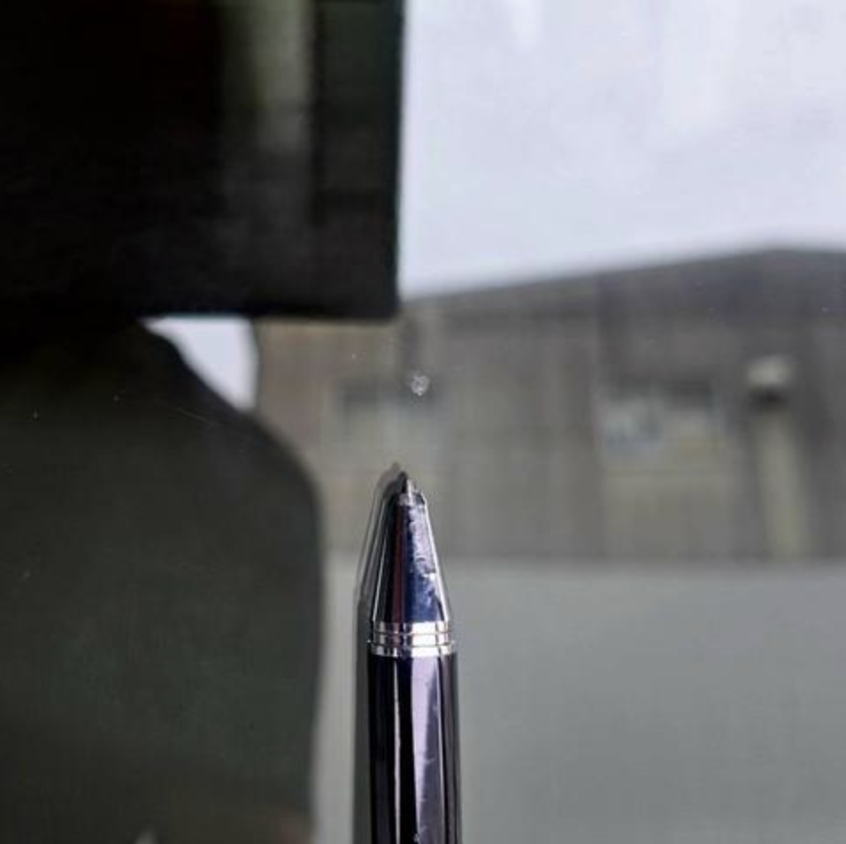 大阪 豊中 アルトラパン フロントガラスリペア 飛び石によるヒビ修理