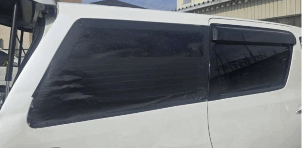 ヴェルファイア ANH20 サイドガラス交換施工例