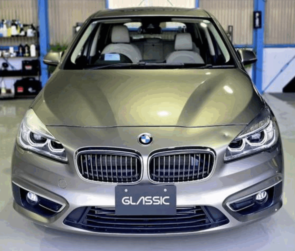 大阪 BMW 2シリーズ フロントガラス交換