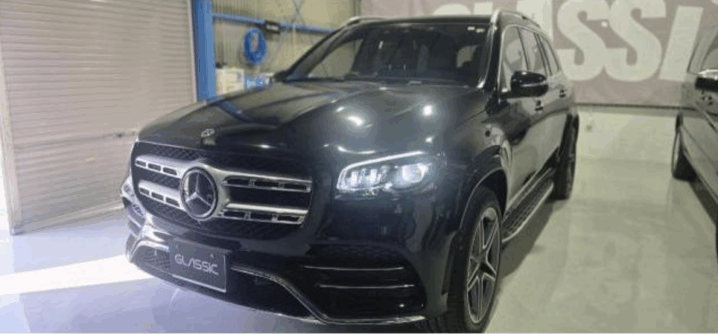 豊中市で施工前のメルセデス・ベンツGLS167 リアガラスのカーフィルム貼替前の状態