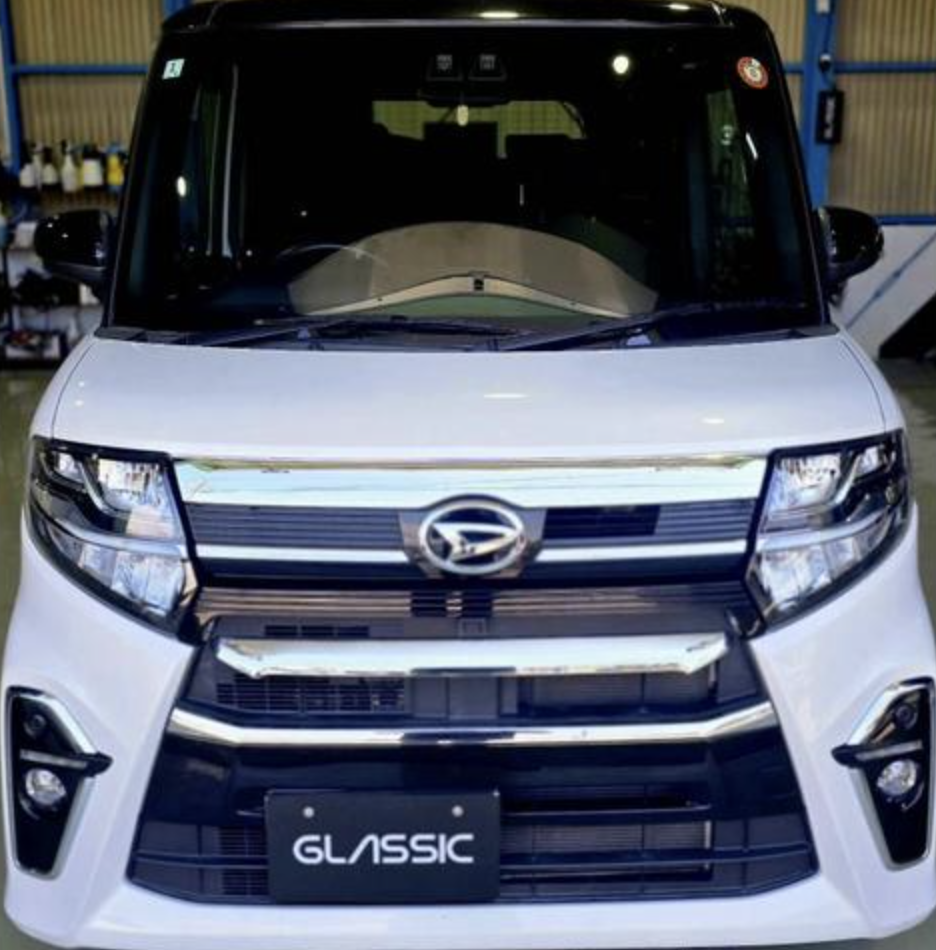 大阪府東淀川区 ダイハツ タント LA660S フロントガラスリペア作業中｜自動車ガラス専門店GLASSIC（グラシック）