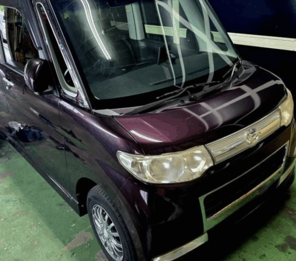 大阪府高槻市 ダイハツ タント 三角窓ガラス修理事例