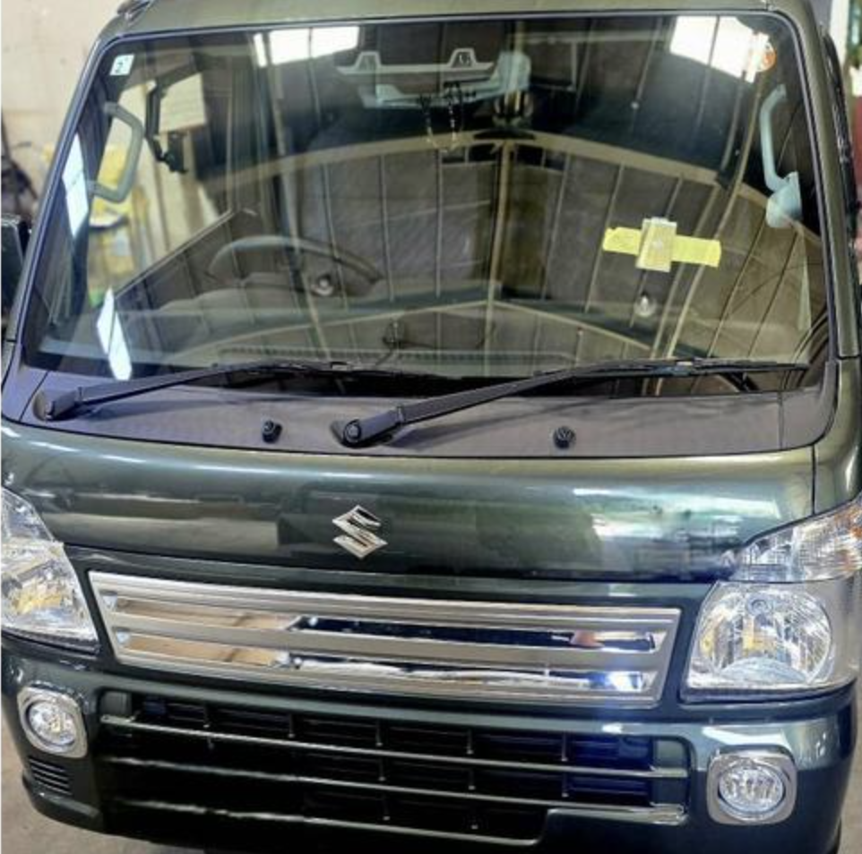 川西市 スズキキャリイDA16 フロントガラス飛び石 施工前