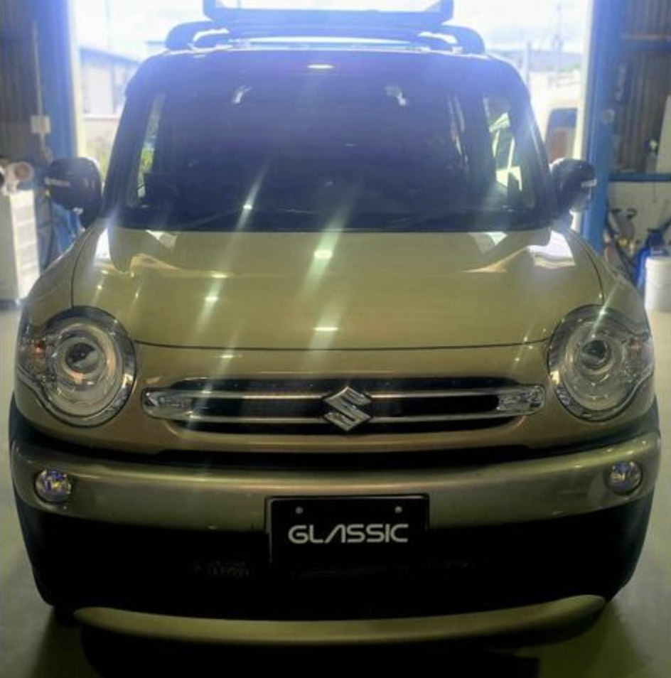 スズキ クロスビー フロントガラス飛び石リペア施工前