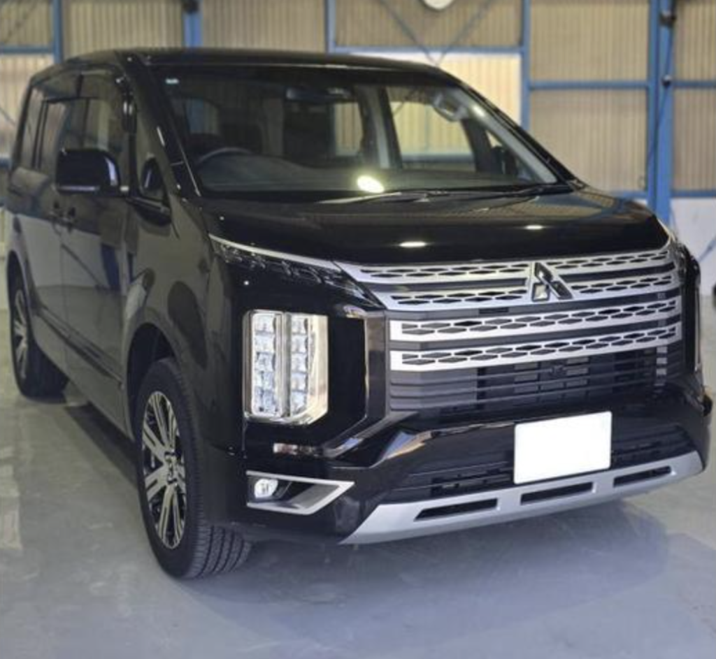 三菱 デリカD:5 フロントマスク カーフィルム施工ご依頼 大阪府茨木市