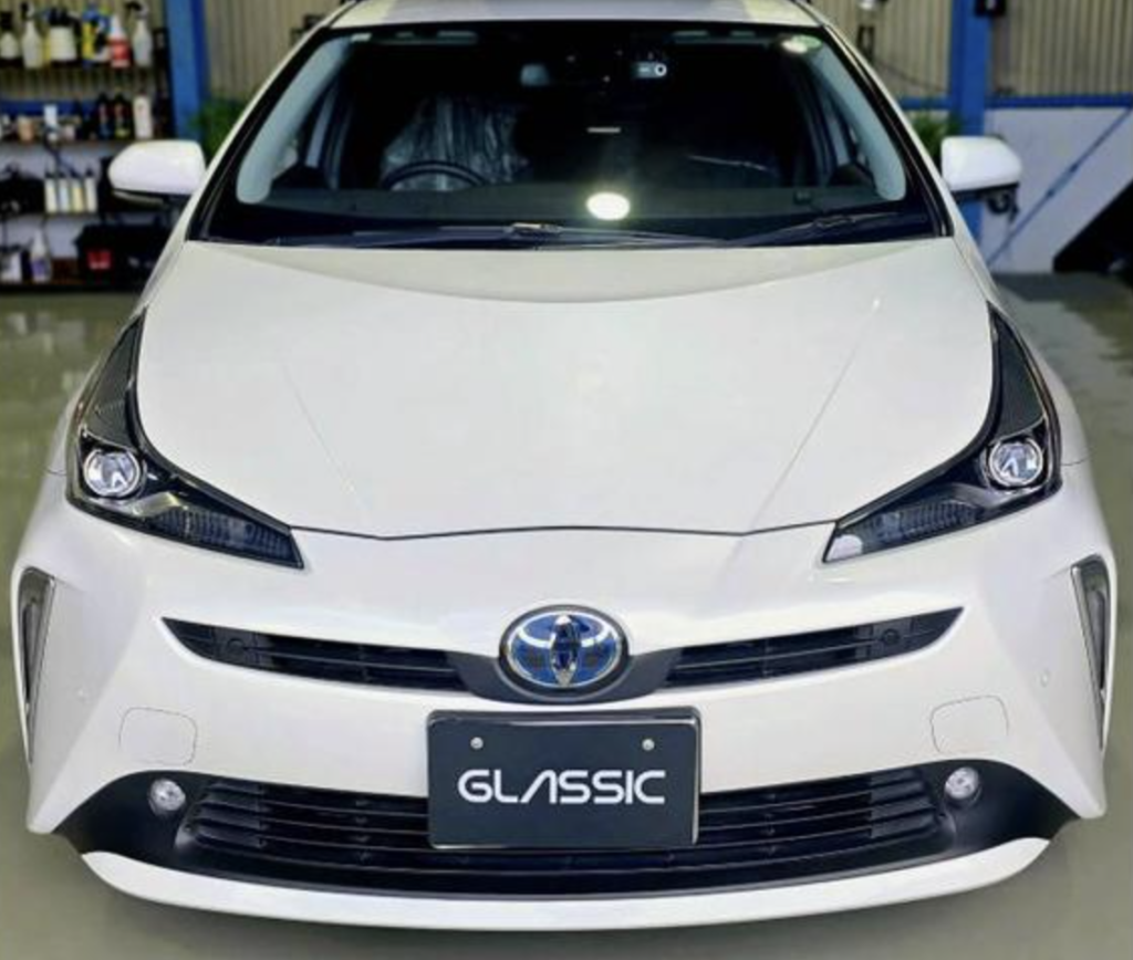 トヨタ プリウス ZVW51 フロントガラス交換 施工前 兵庫県伊丹市